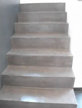 microcemento en escalera 9